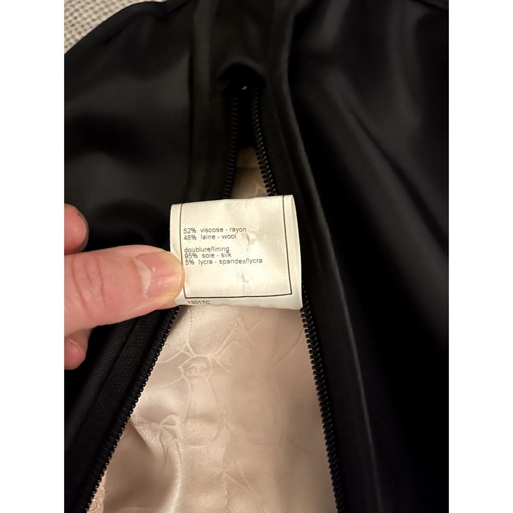 Authentic Chanel Jacket collection Spring 2002 wo… - image 7